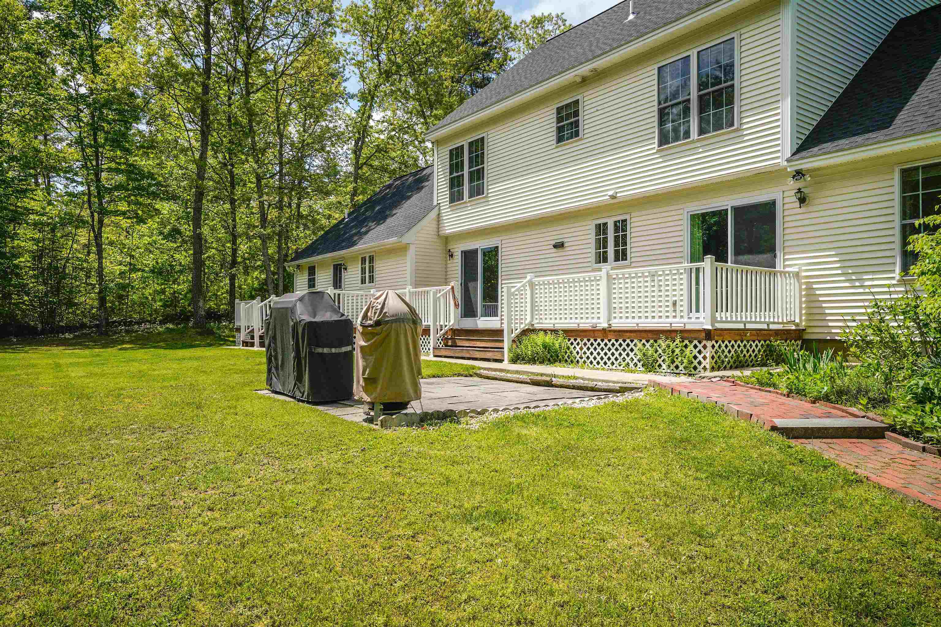 73 Woodward Road Merrimack, NH 03054 - Photo 30 of 40