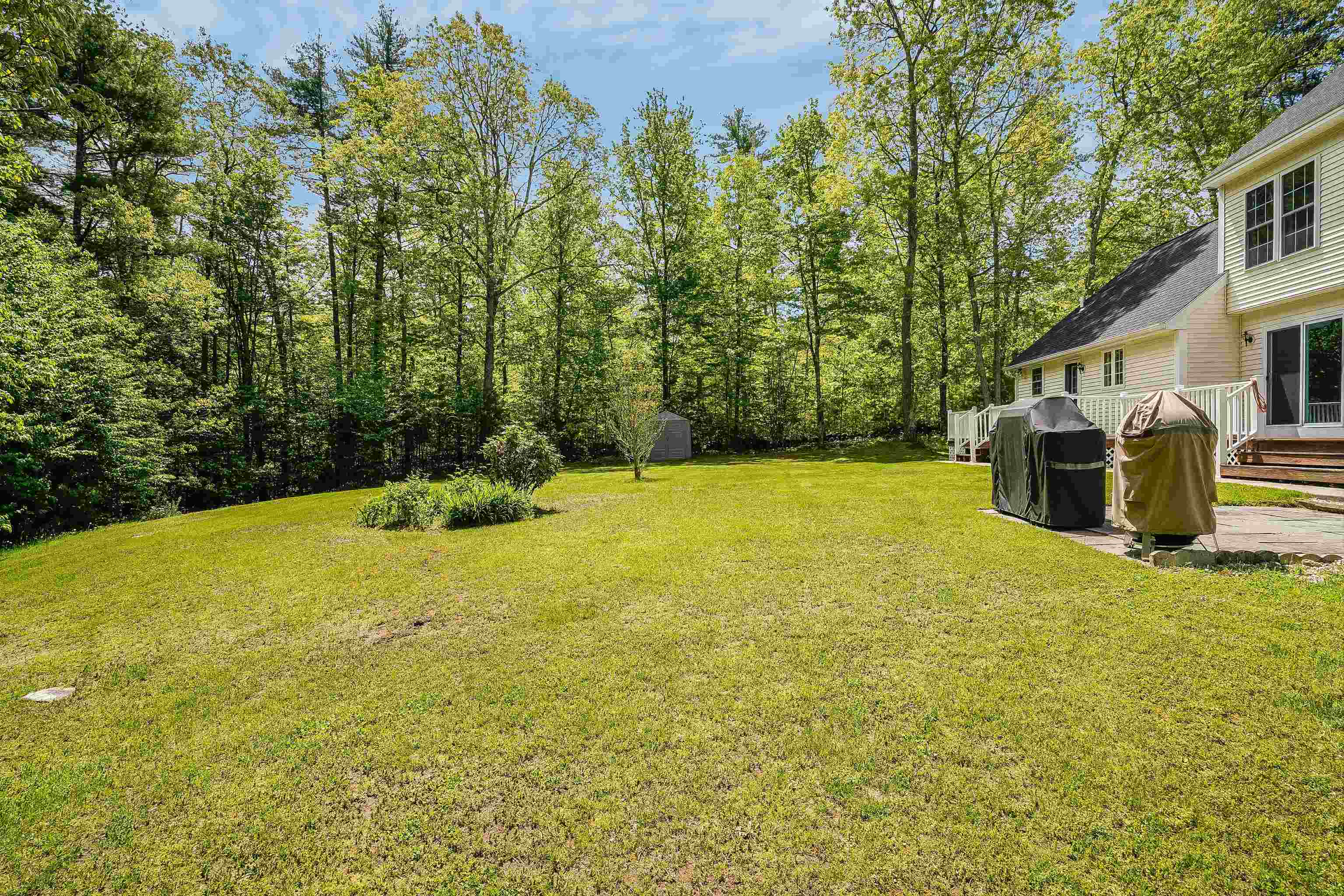 73 Woodward Road Merrimack, NH 03054 - Photo 31 of 40