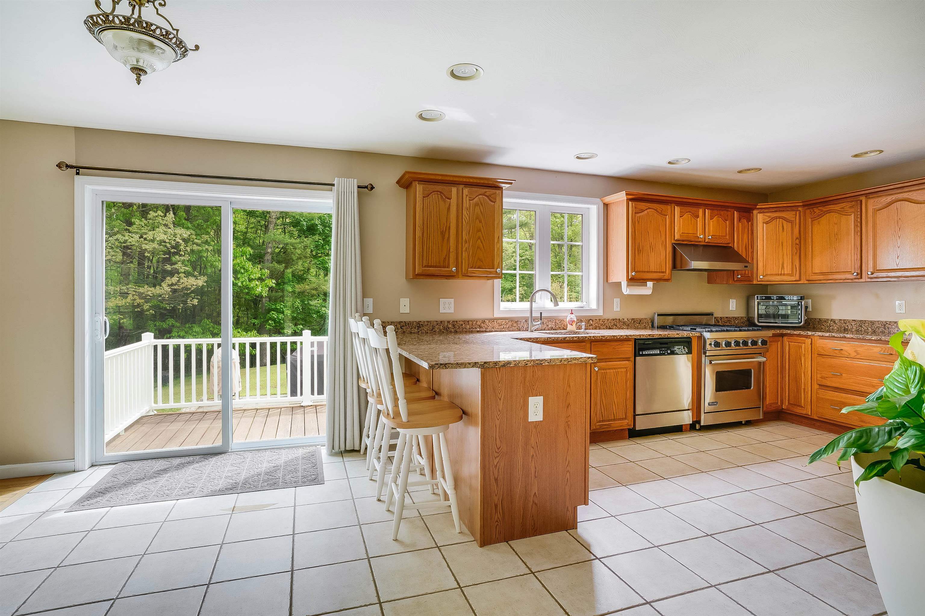 73 Woodward Road Merrimack, NH 03054 - Photo 6 of 40