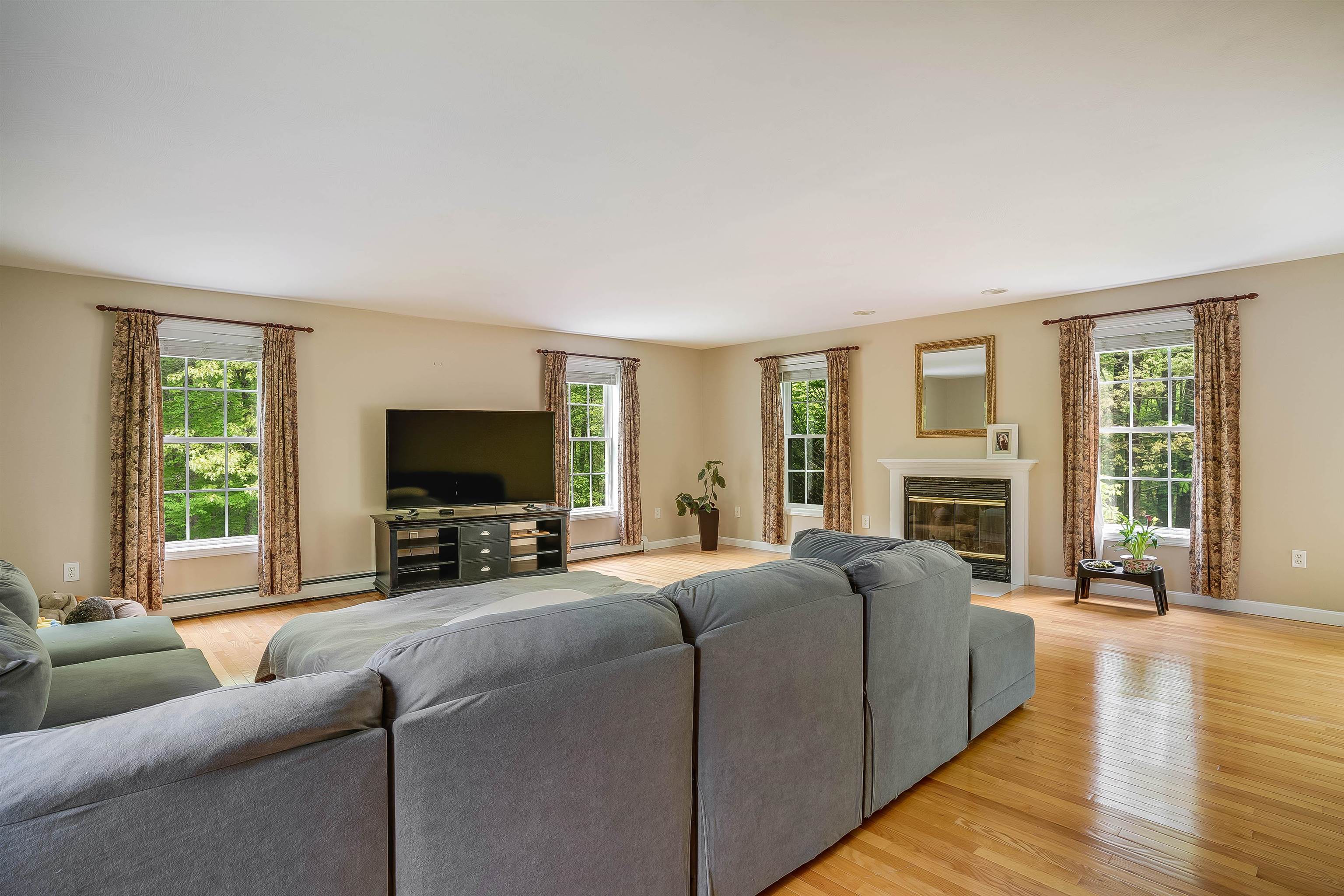 73 Woodward Road Merrimack, NH 03054 - Photo 7 of 40
