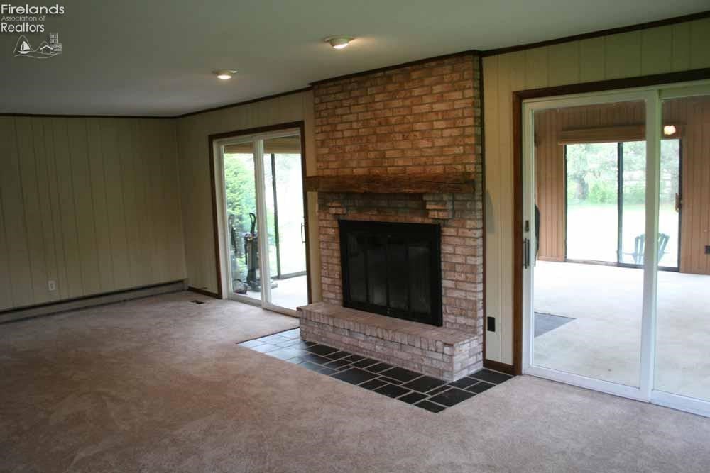 1215 Buchman Road Fremont, OH 43420 - Photo 3 of 10 Gallery Image 3