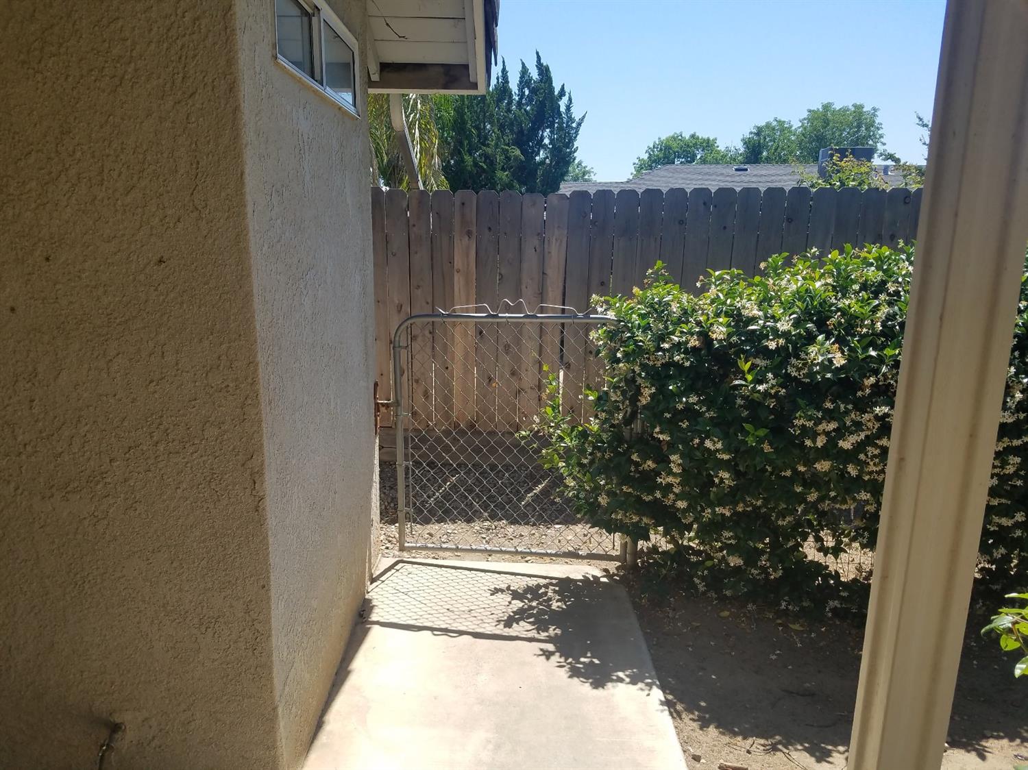 565 East Carob Avenue Reedley, CA 93654 - Photo 15 of 20 Gallery Image 15
