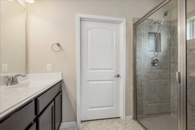 $349,999 | 3914 Kellys Falls Lane, Katy, TX 77494