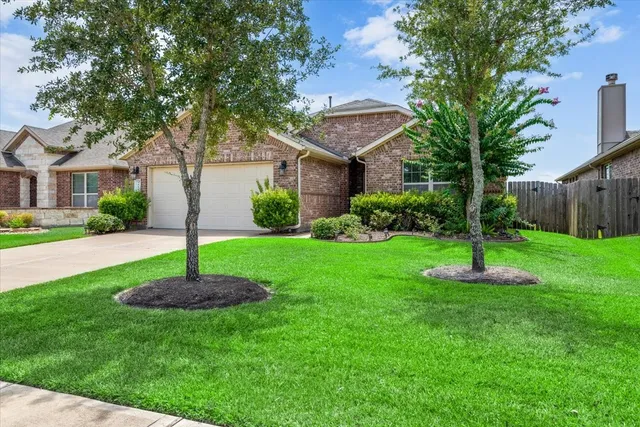 $349,999 | 3914 Kellys Falls Lane, Katy, TX 77494