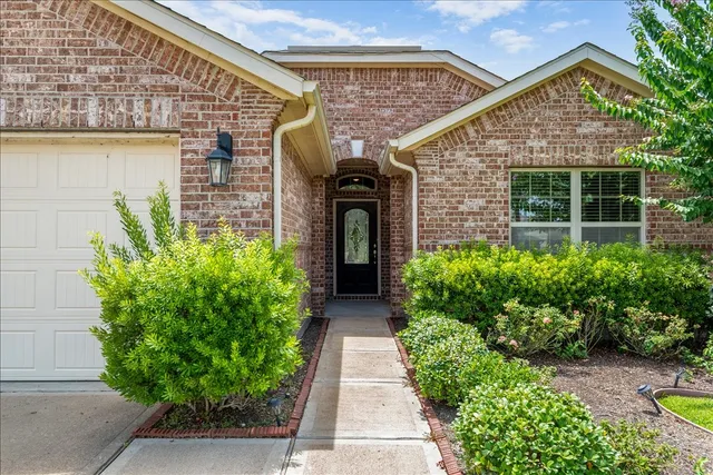 $349,999 | 3914 Kellys Falls Lane, Katy, TX 77494