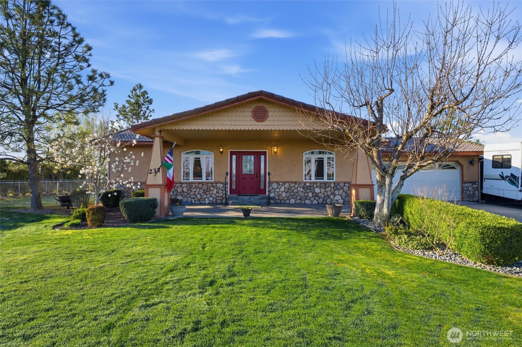 237 Reeds Road Touchet, WA 99360 - Photo 4 of 30 Gallery Image 4