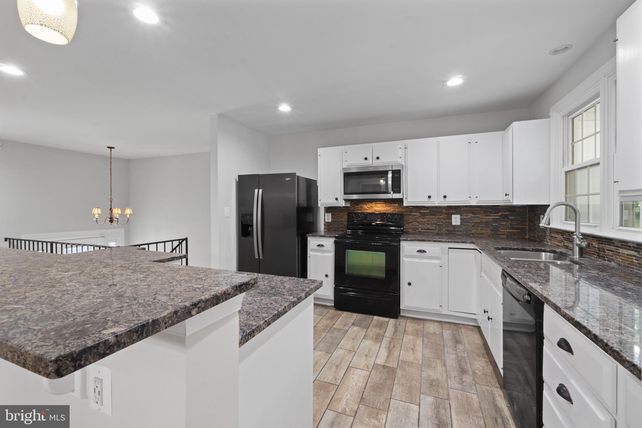 900 Randell Road Severna Park, MD 21146 - Photo 4 of 39 Updated Kitchen
