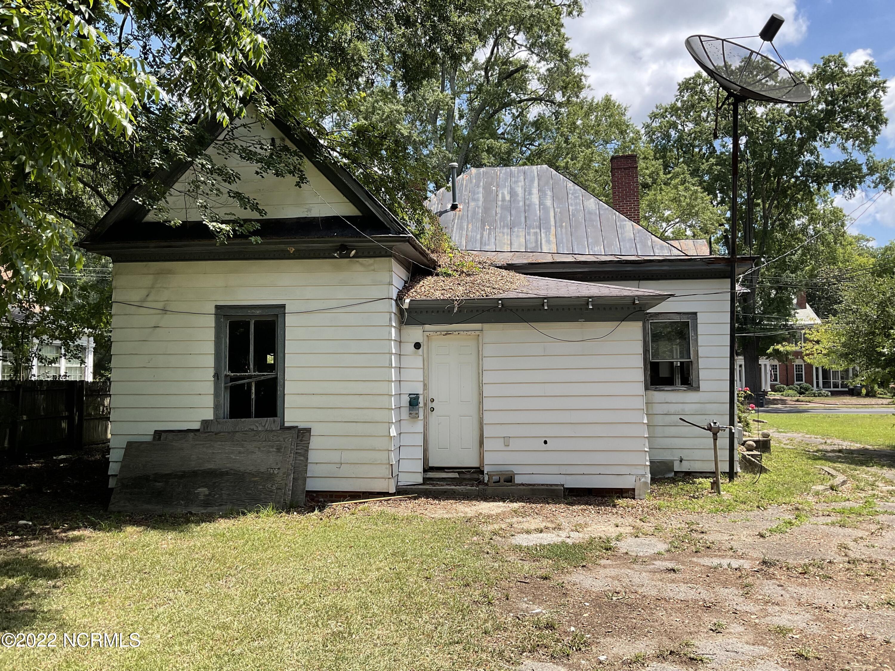 526 Falls Road Rocky Mount, NC 27804 - Photo 2 of 6 Rear View