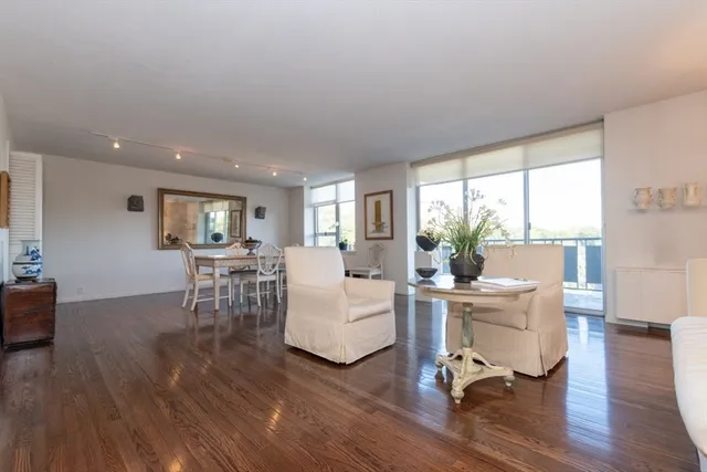 $759,000 | 280 Boylston Street, Unit 710, Newton, MA 02467