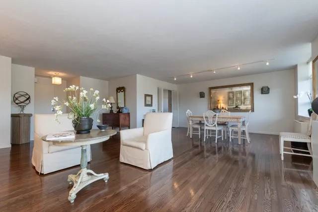 $759,000 | 280 Boylston Street, Unit 710, Newton, MA 02467