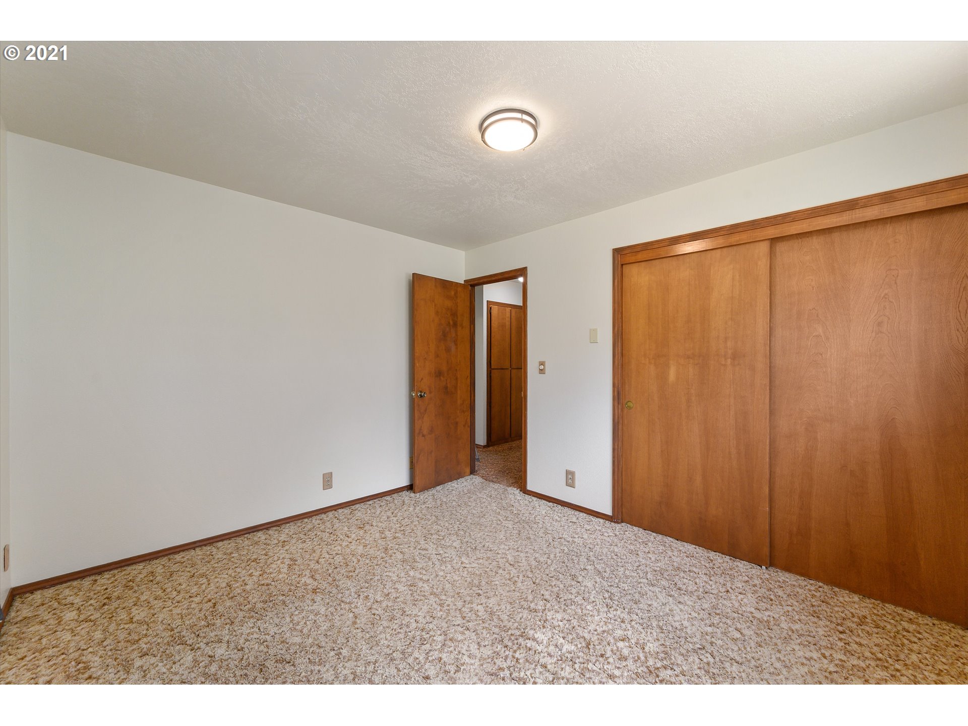 2795 Perrydale Road Dallas, OR 97338 - Photo 14 of 29