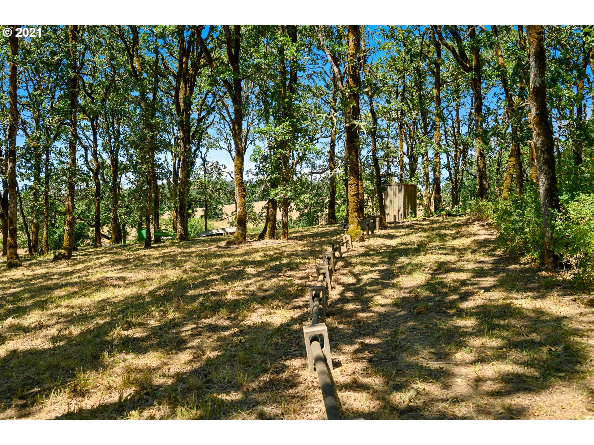 2795 Perrydale Road Dallas, OR 97338 - Photo 22 of 29
