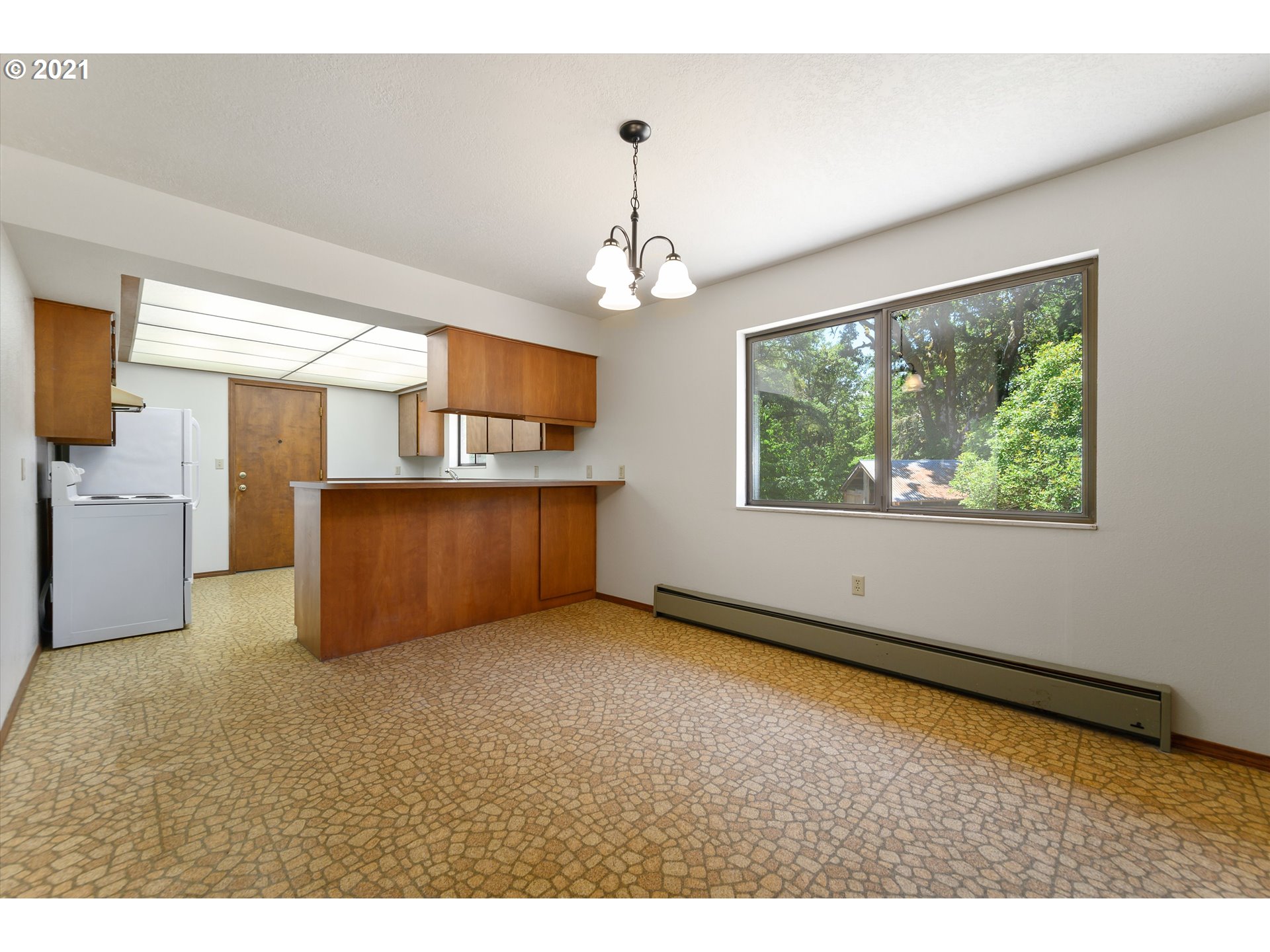 2795 Perrydale Road Dallas, OR 97338 - Photo 8 of 29