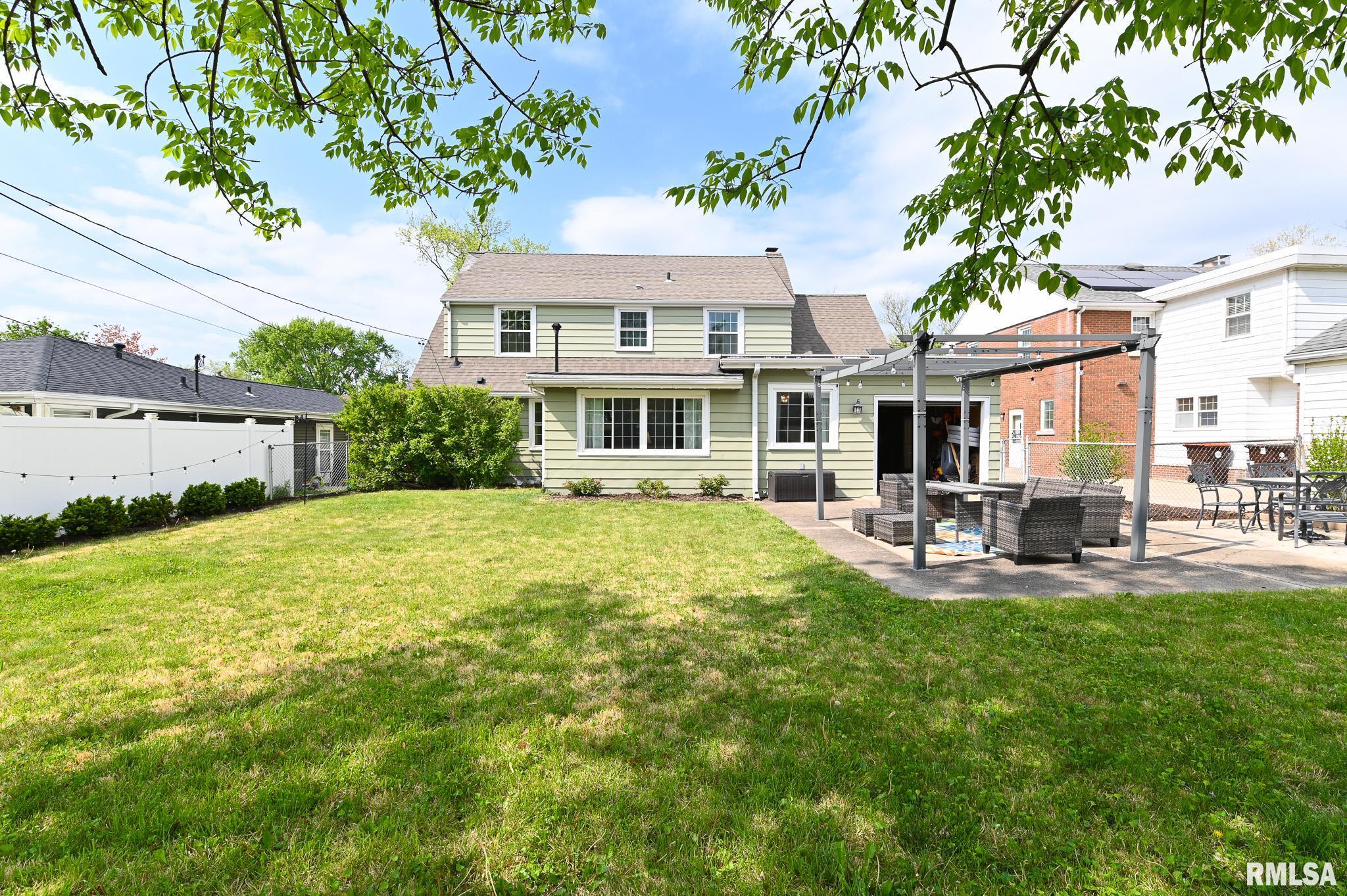 606 West Ridgemont Road Peoria, IL 61614 - Photo 2 of 60 Gallery Image 2