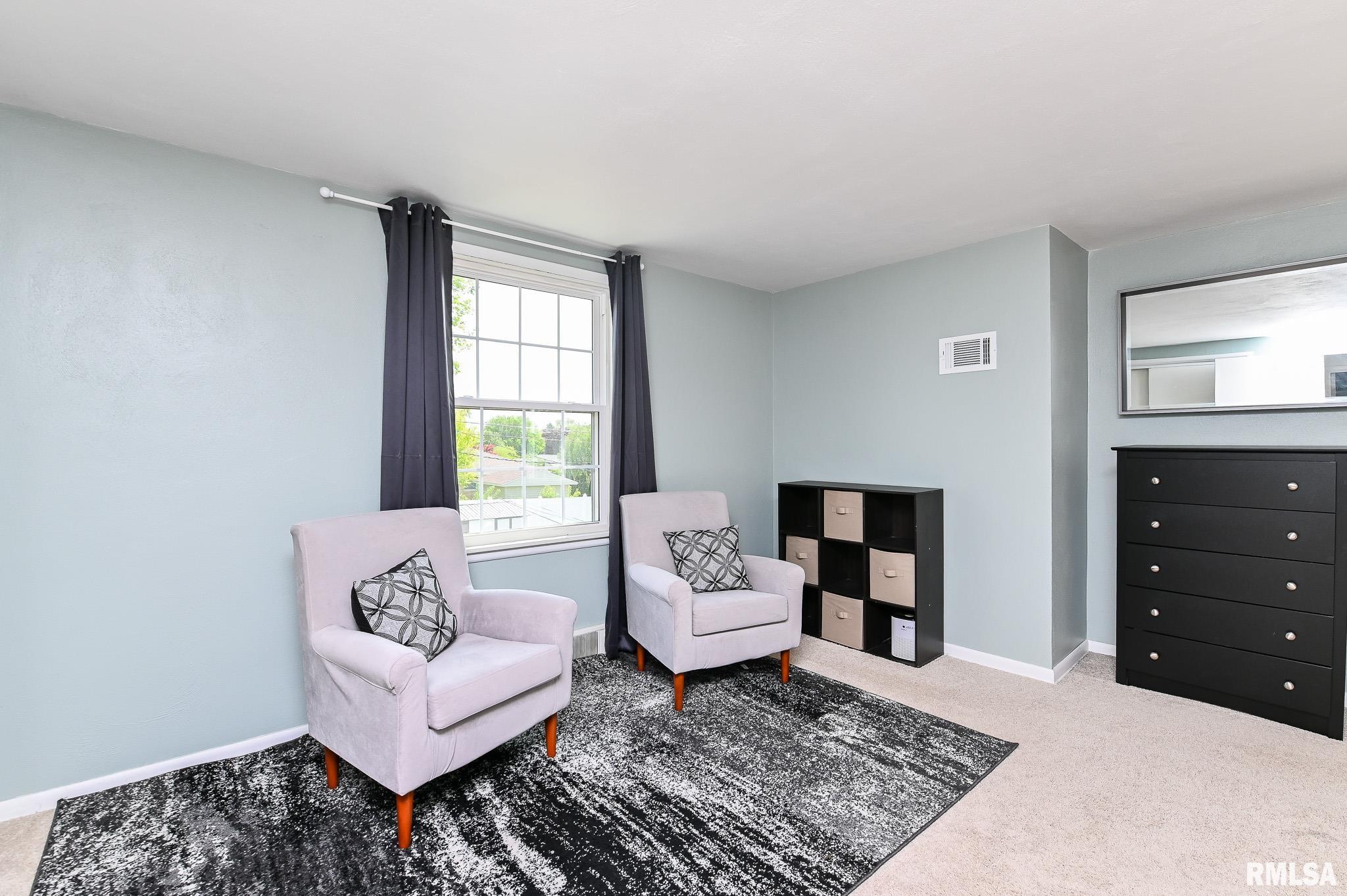606 West Ridgemont Road Peoria, IL 61614 - Photo 3 of 60 Gallery Image 3