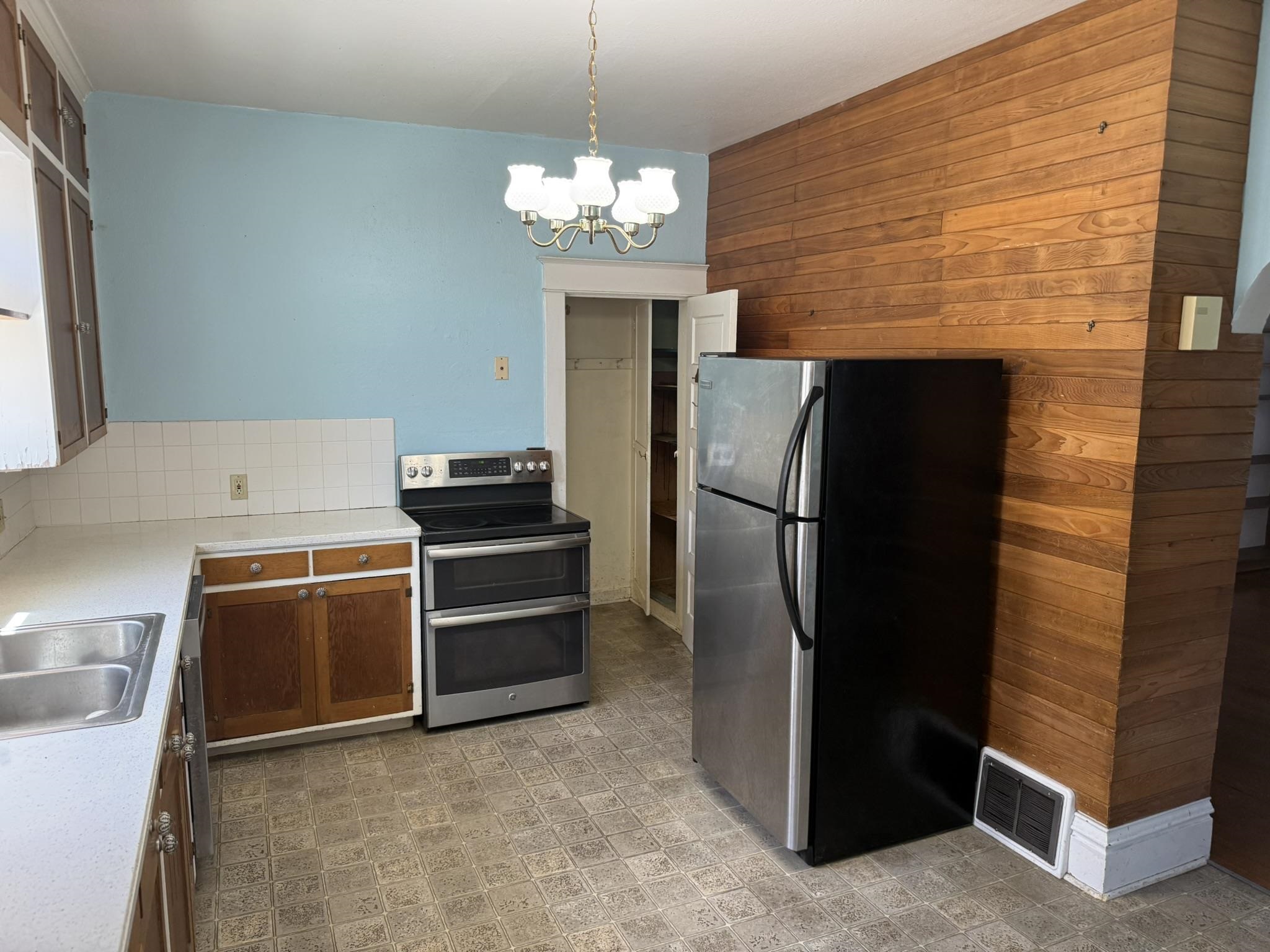 2628 North Stone Street Spokane, WA 99207 - Photo 10 of 20