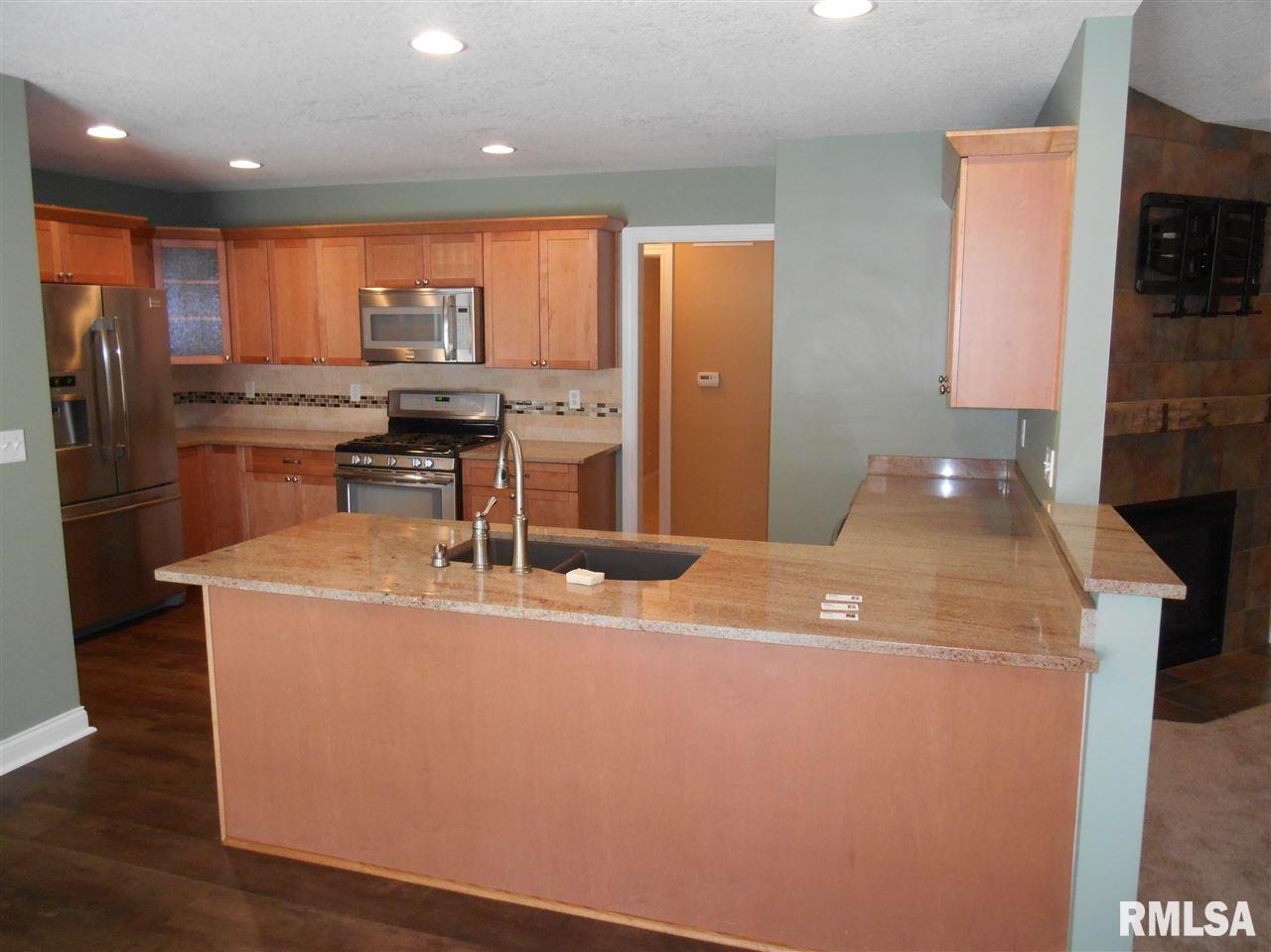 3463 Moencks Road Bettendorf, IA 52722 - Photo 11 of 16 Gallery Image 11