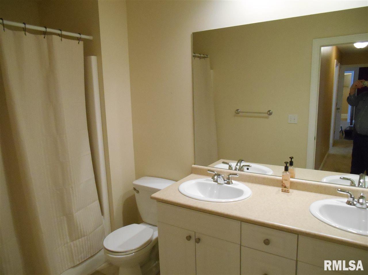 3463 Moencks Road Bettendorf, IA 52722 - Photo 13 of 16 Gallery Image 13