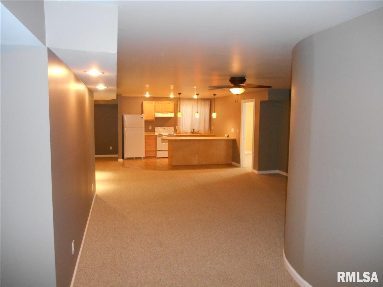 3463 Moencks Road Bettendorf, IA 52722 - Photo 5 of 16 Gallery Image 5
