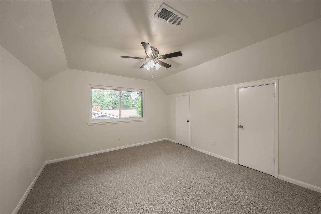 7341 Normandy Road Fort Worth, TX 76112 - Photo 14 of 40