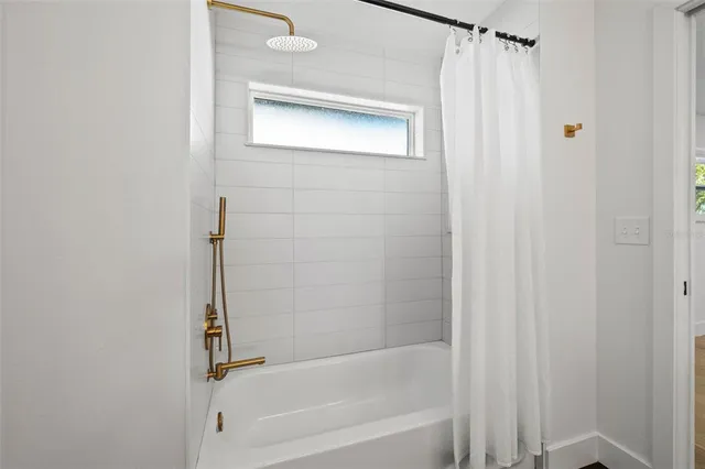 $1,650,000 | 475 Island Way, Clearwater Beach, FL 33767