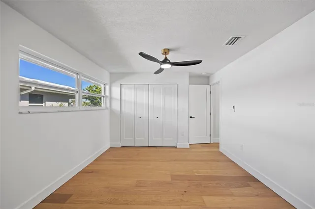 $1,650,000 | 475 Island Way, Clearwater Beach, FL 33767