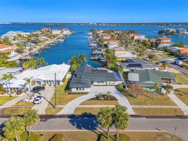 $1,650,000 | 475 Island Way, Clearwater Beach, FL 33767
