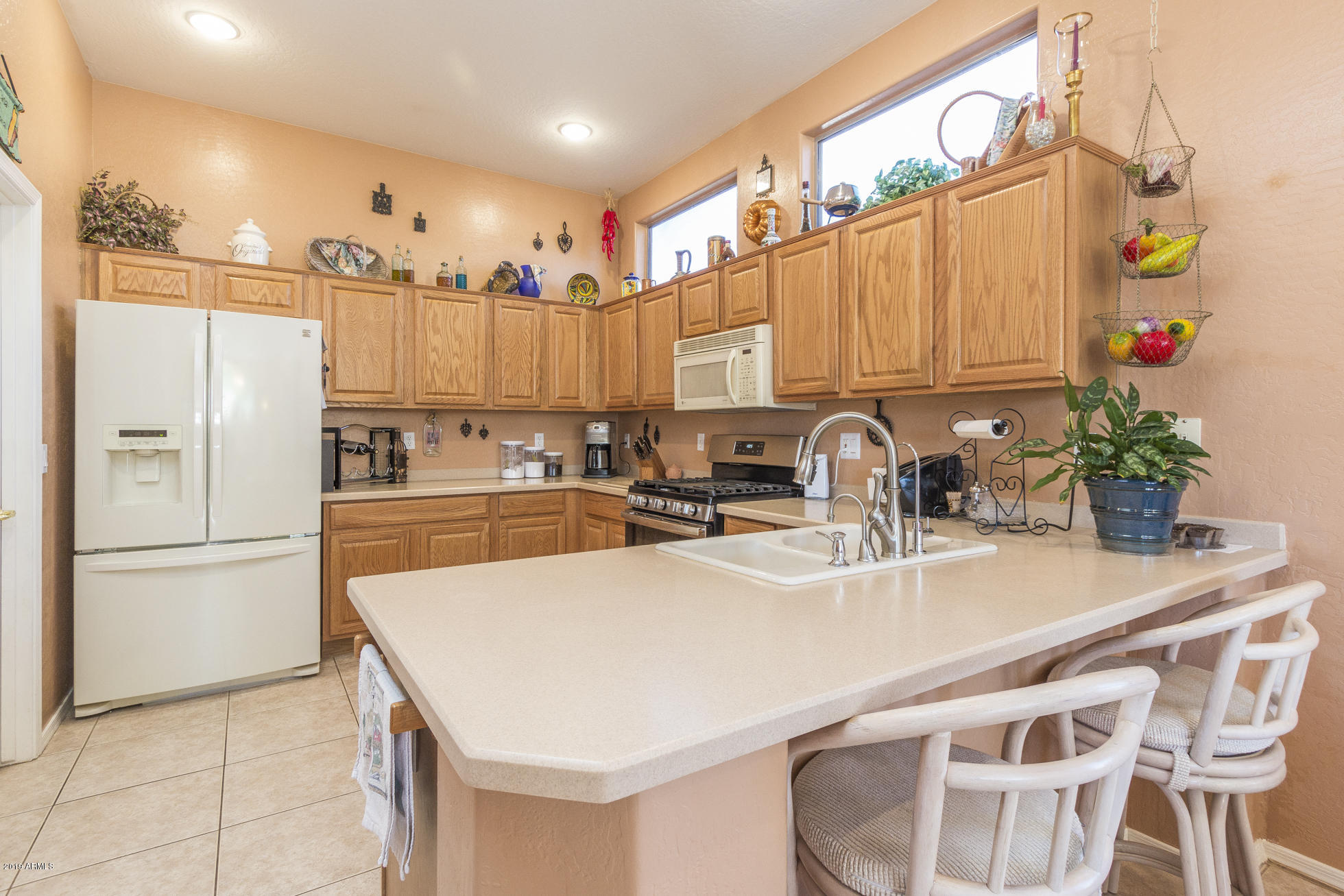 17530 West Rock Ledge Road Goodyear, AZ 85338 - Photo 8 of 54 8) KITCHEN