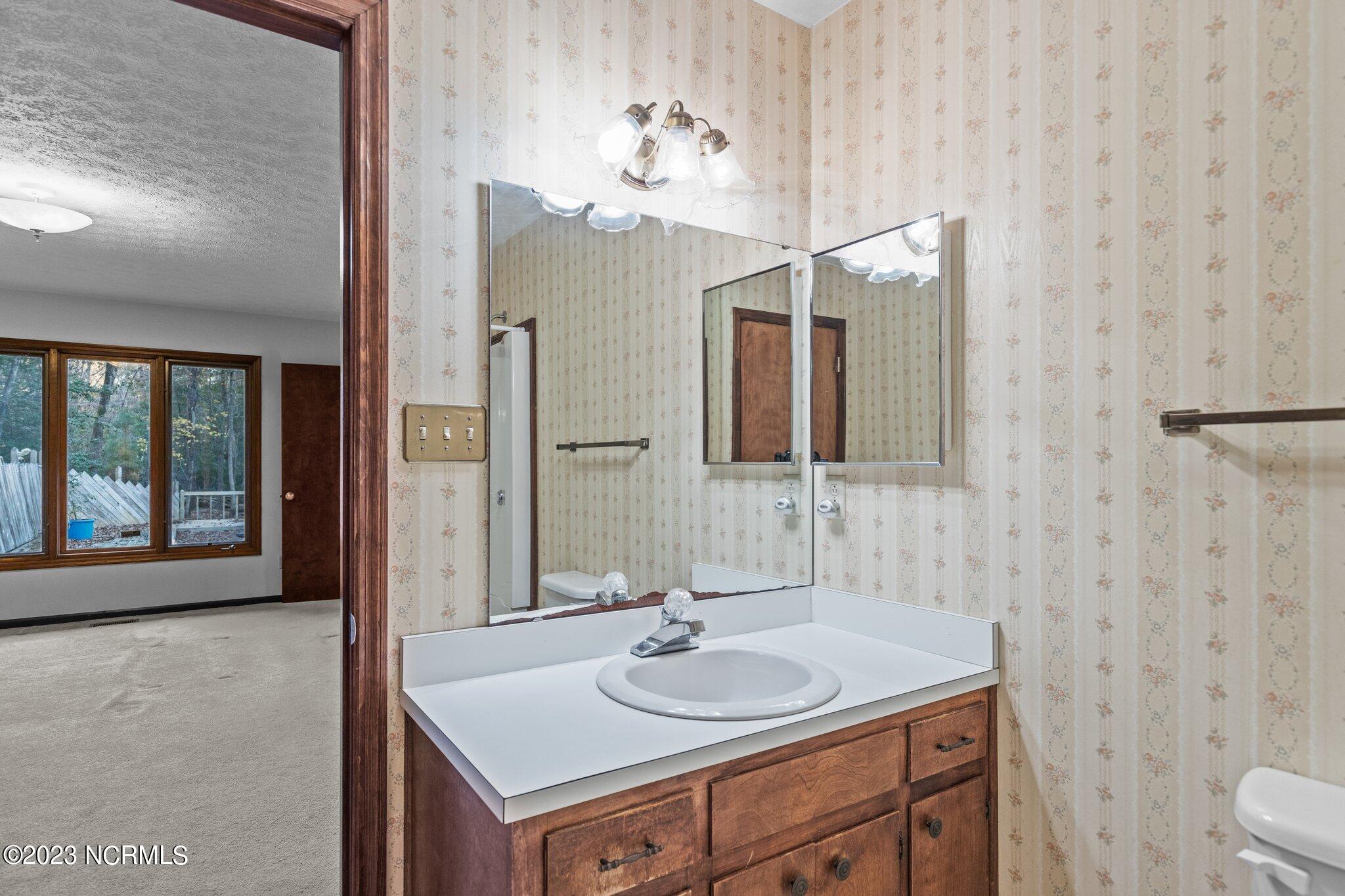 107 Cliff Ridge Road New Bern, NC 28560 - Photo 39 of 67 41-web-or-mls-1S3A6742