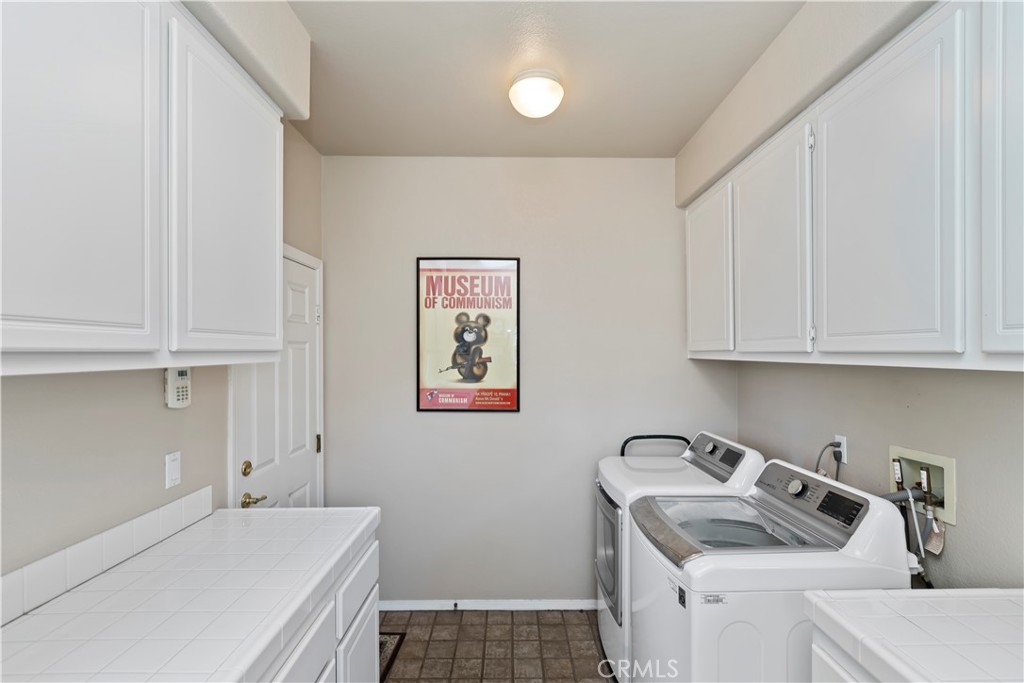 7475 Misty View Place Riverside, CA 92506 - Photo 11 of 27