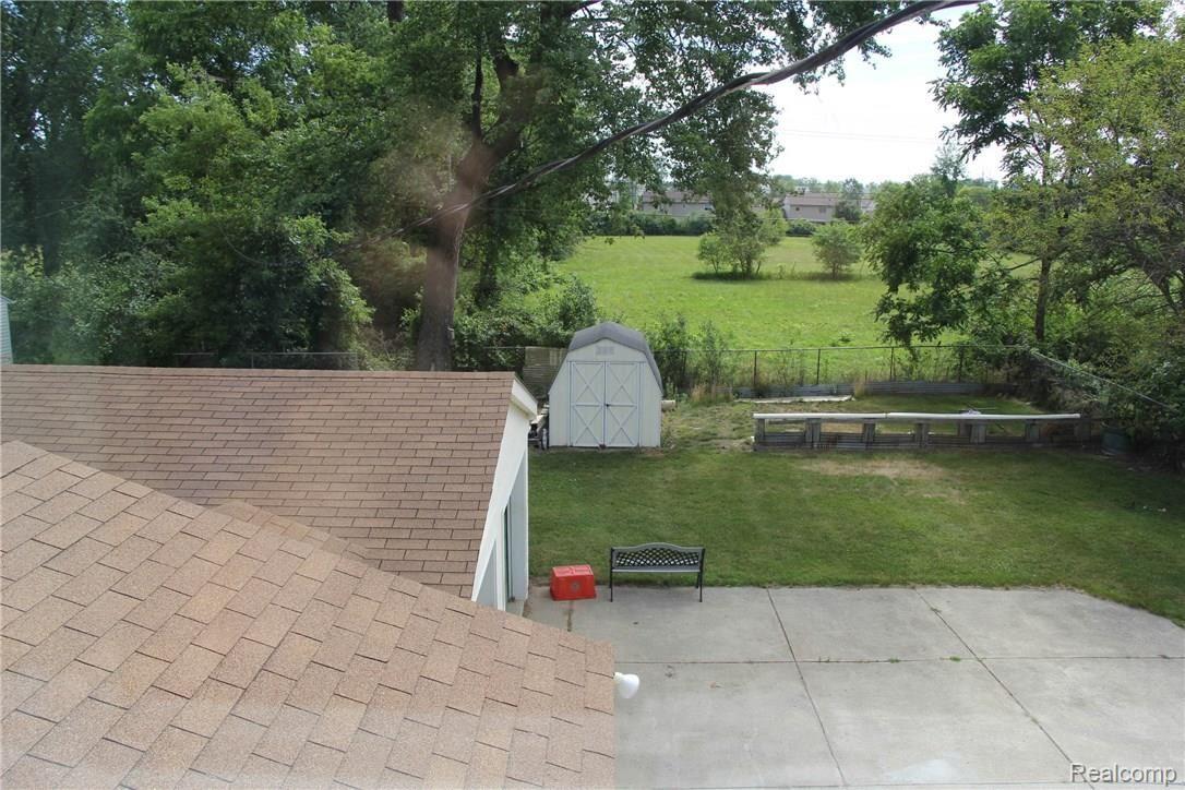 6259 Denton Road Belleville, MI 48111 - Photo 11 of 29 IMG_5692.jpg