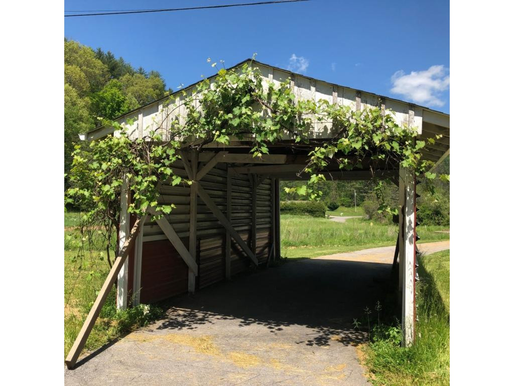 488 Lowell Stalcup Road Butler, TN 37640 - Photo 17 of 34 8X32 CANOPY FOR BOAT RV