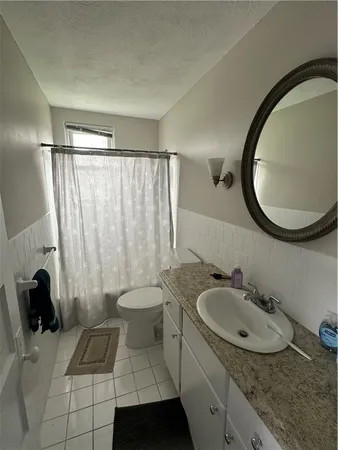 $1,000 | 29 Prospect Street, Unit 1, Bristol, RI 02809