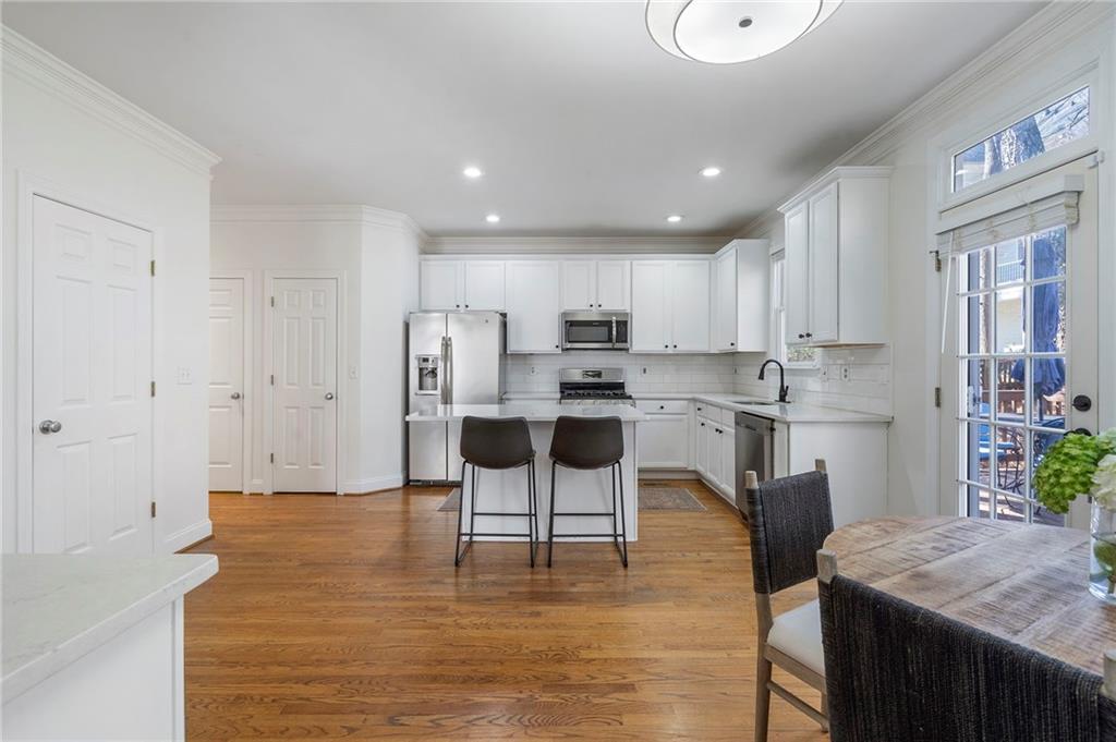 2137 Adams Overlook Northwest Atlanta, GA 30318 - Photo 19 of 53