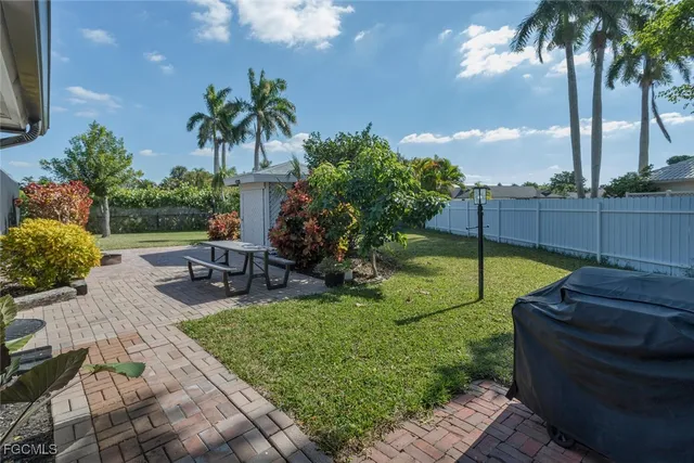 $759,000 | 1026 South Town And River Drive, Fort Myers, FL 33919