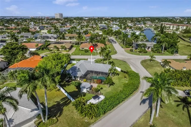 $759,000 | 1026 South Town And River Drive, Fort Myers, FL 33919