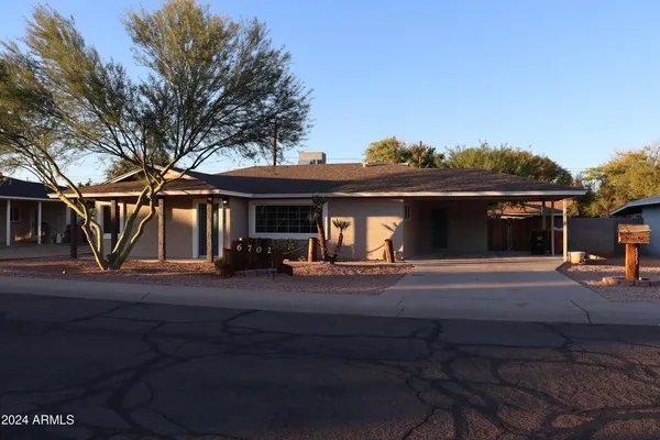 $3,500 | 6702 East Almeria Road, Scottsdale, AZ 85257
