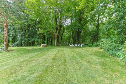 $1,750,000 | 621 West Falmouth Highway, West Falmouth, MA 02540