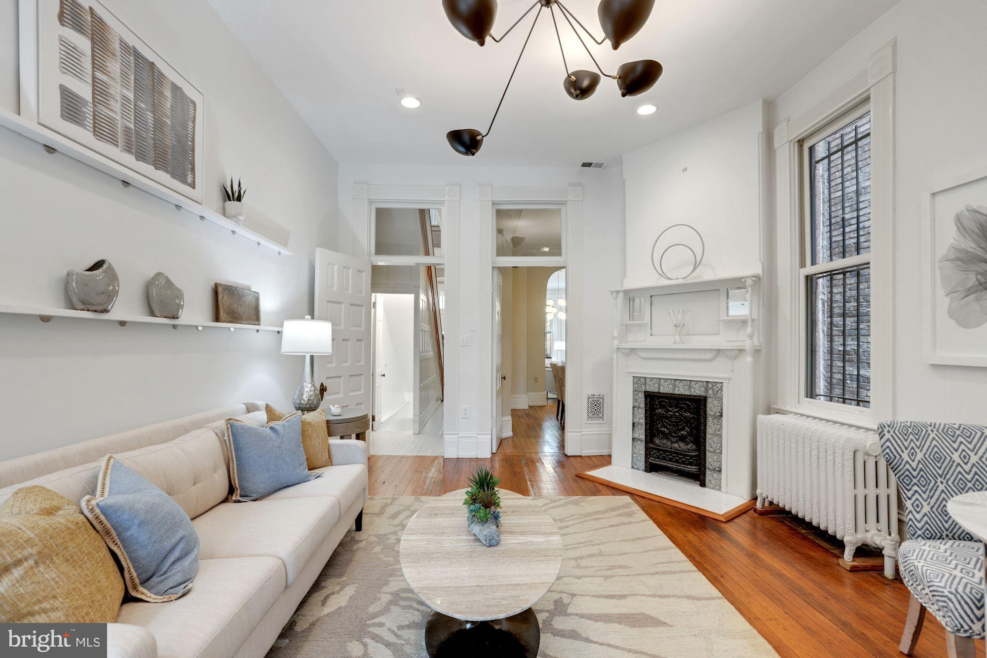 607 Q Street Northwest Washington, DC 20001 - Photo 13 of 74 Family Room with Fireplace