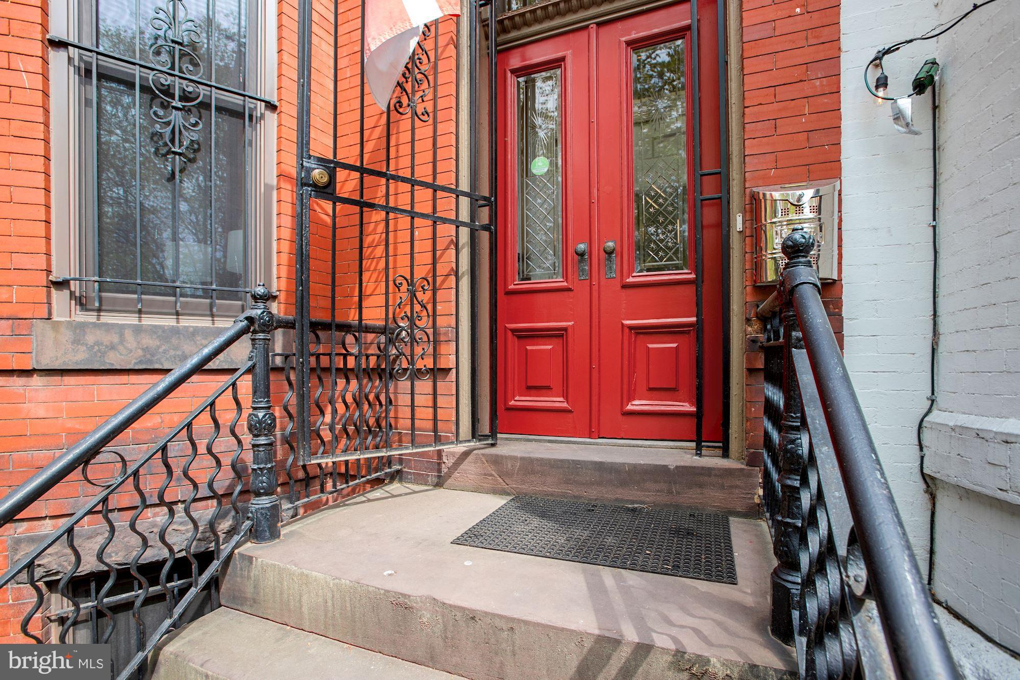 607 Q Street Northwest Washington, DC 20001 - Photo 2 of 74 Front Entrance
