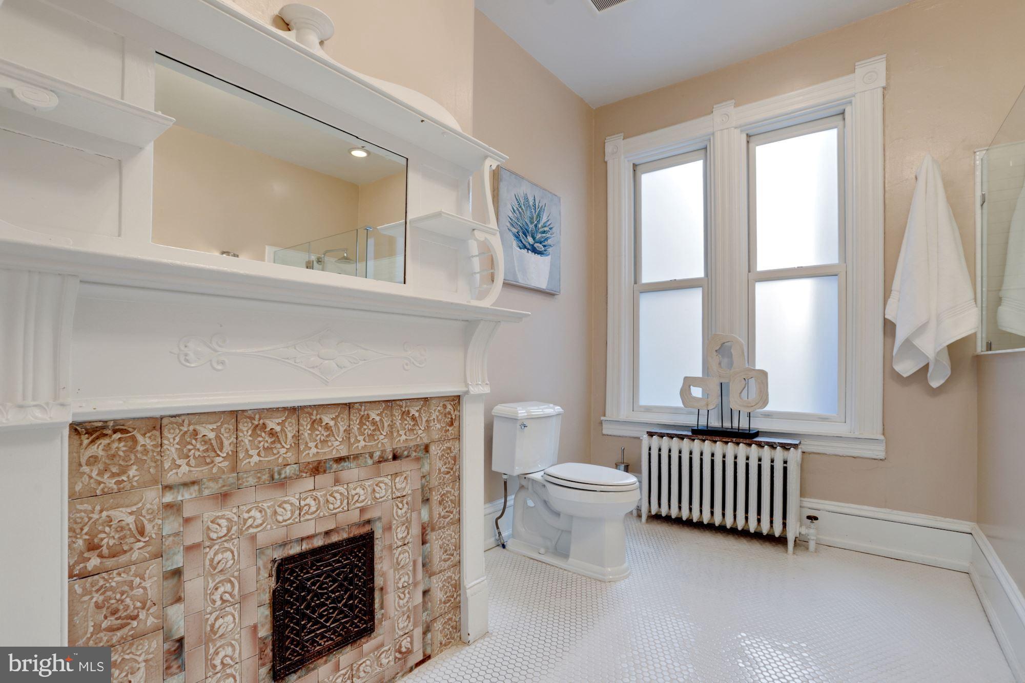 607 Q Street Northwest Washington, DC 20001 - Photo 29 of 74 Owner's Bath