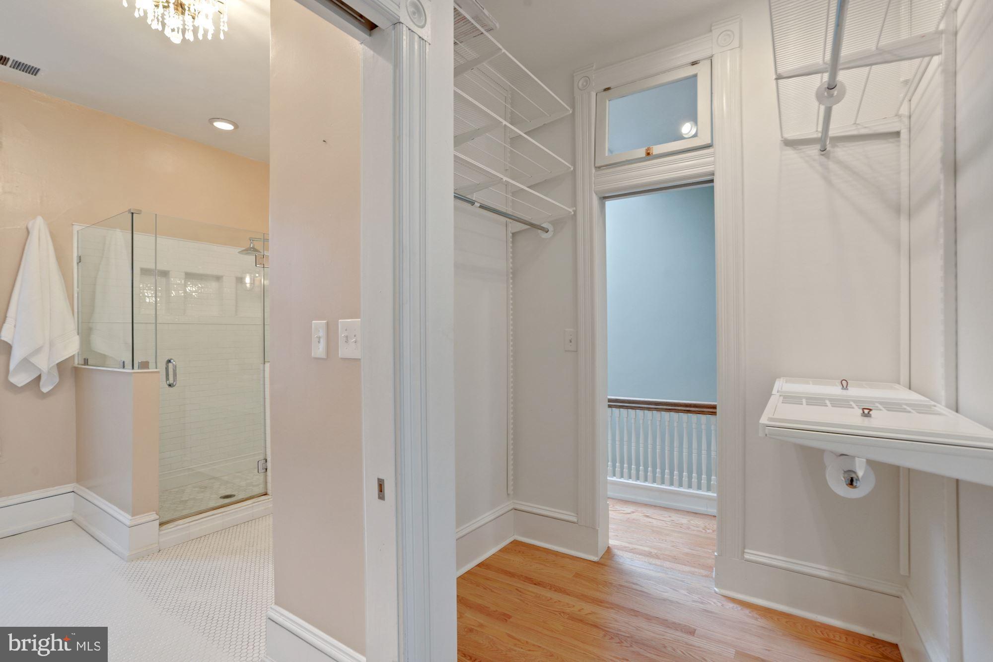 607 Q Street Northwest Washington, DC 20001 - Photo 31 of 74 Owner's Bath and Walk-In Closet