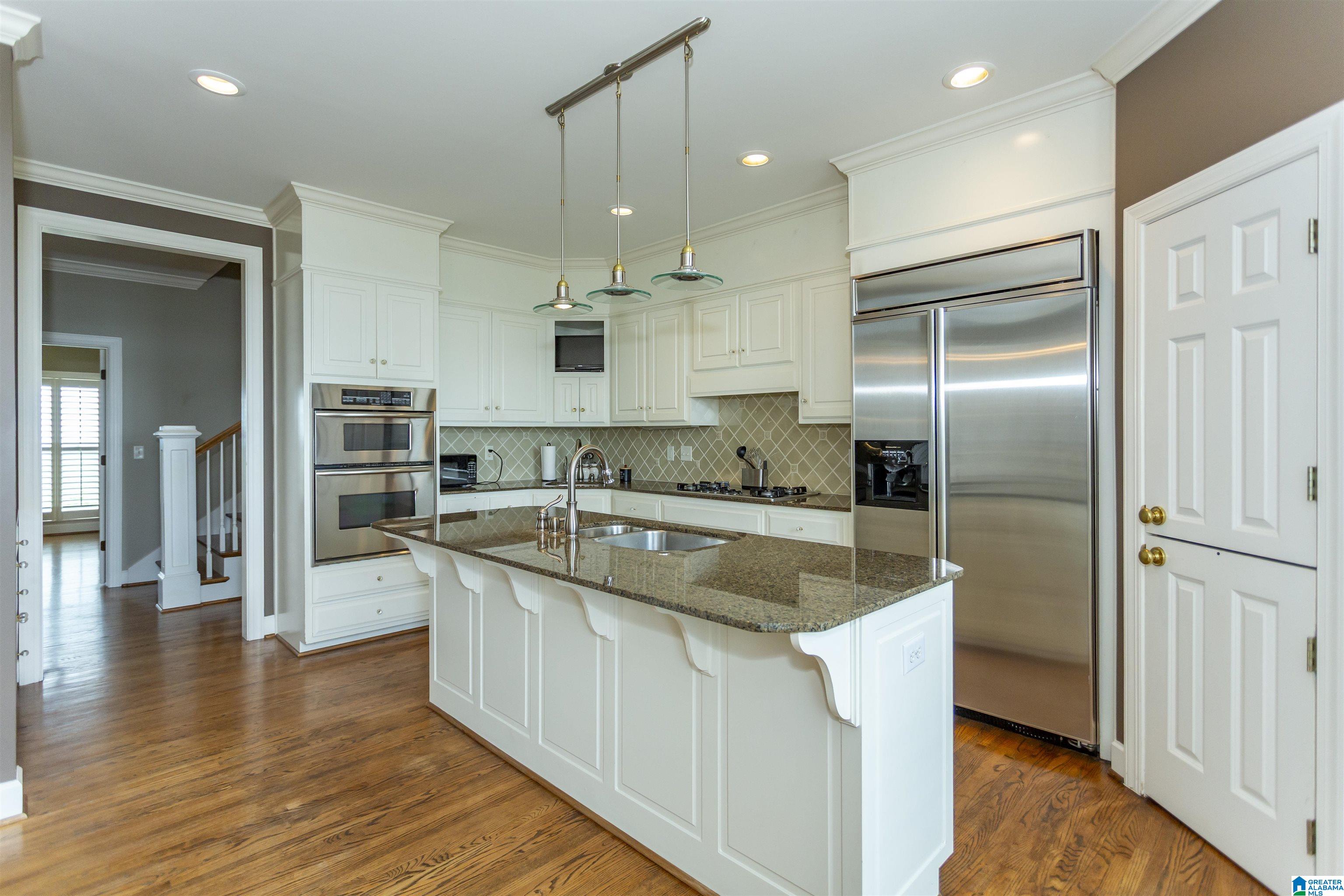 284 Kings Crest Lane Pelham, AL 35124 - Photo 8 of 29