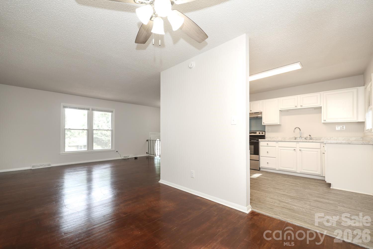 5001 Springview Road Charlotte, NC 28213 - Photo 8 of 30