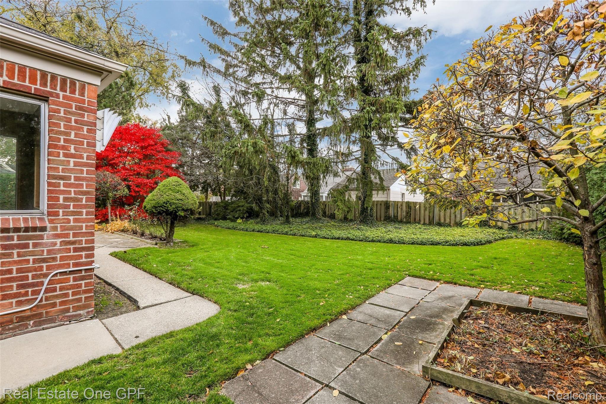 457 Lexington Road Grosse Pointe, MI 48236 - Photo 21 of 26 24-print-457 Lexington Road0023.JPG