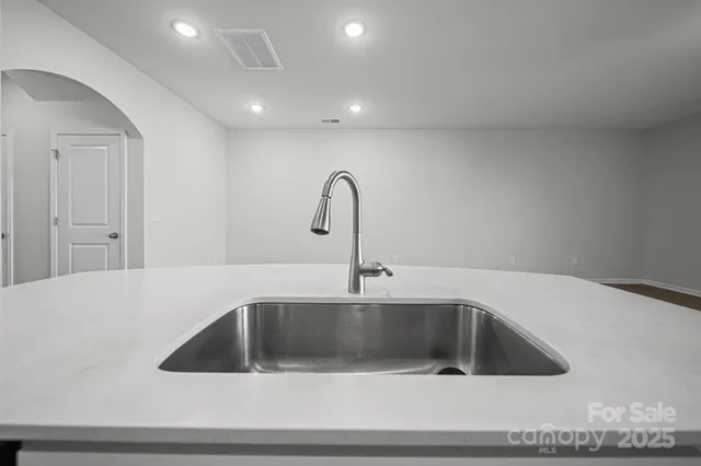 a close view of sink and tap