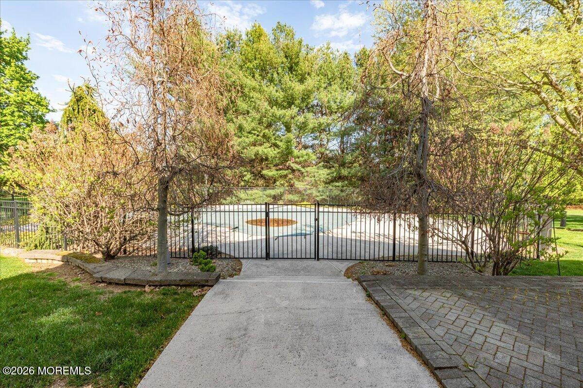 29 Centerville Road Holmdel, NJ 07733 - Photo 33 of 53 28-3V0A3799