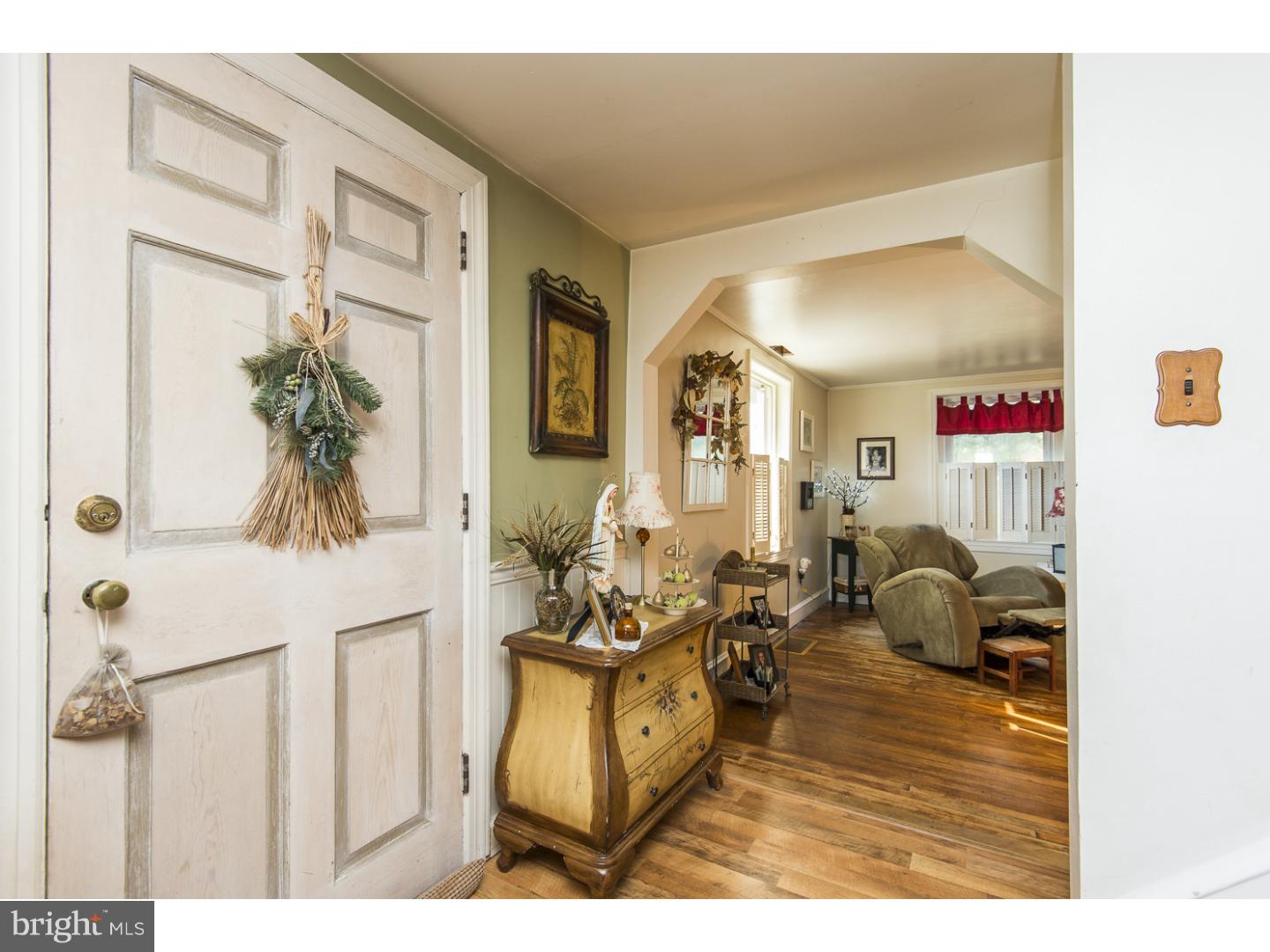 1211 Longford Road Phoenixville, PA 19460 - Photo 4 of 19 Gallery Image 4