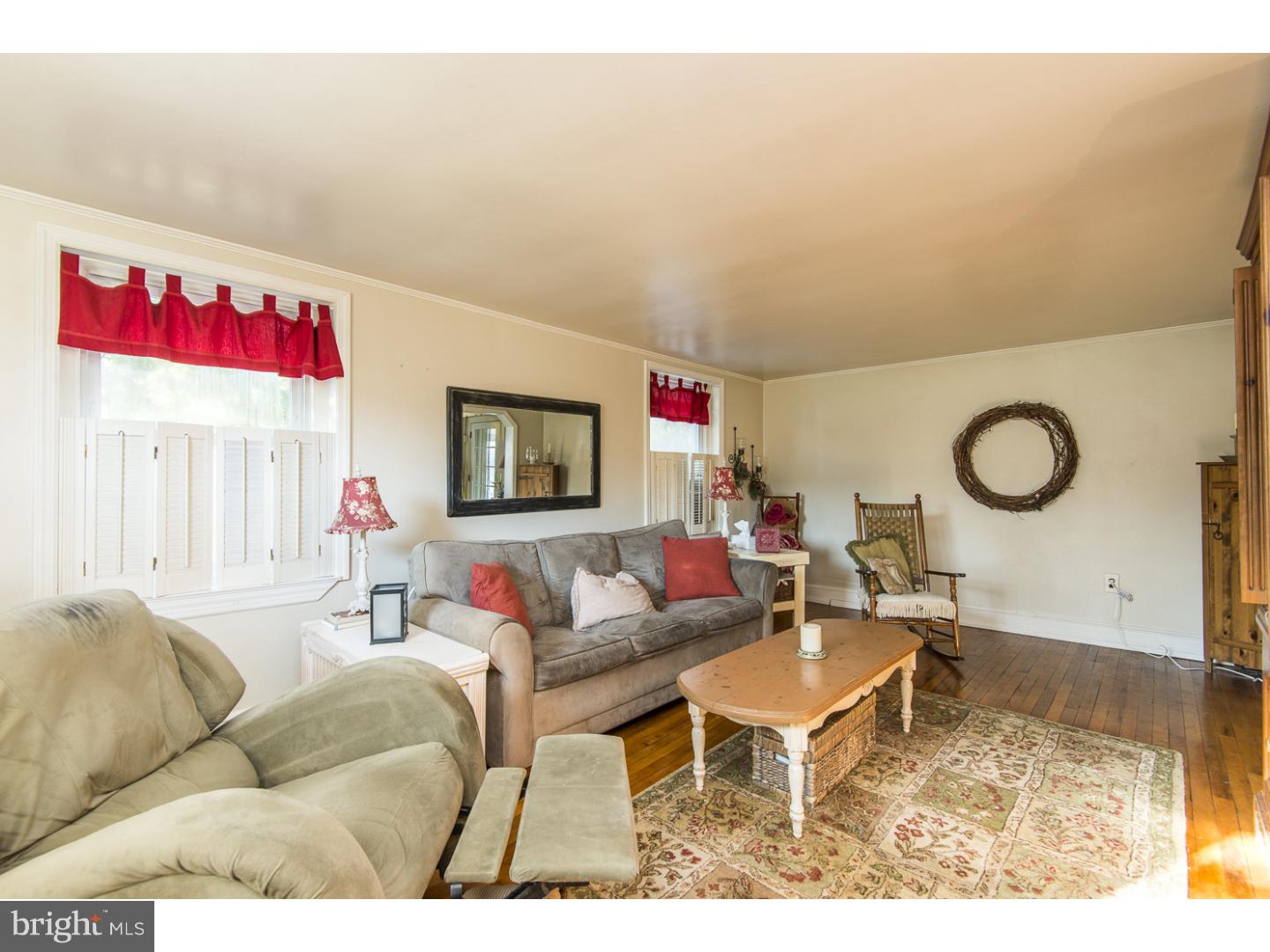 1211 Longford Road Phoenixville, PA 19460 - Photo 5 of 19 Living Room
