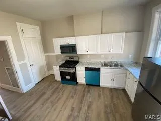 $182,000 | 5331 Ridge Avenue, St. Louis, MO 63112